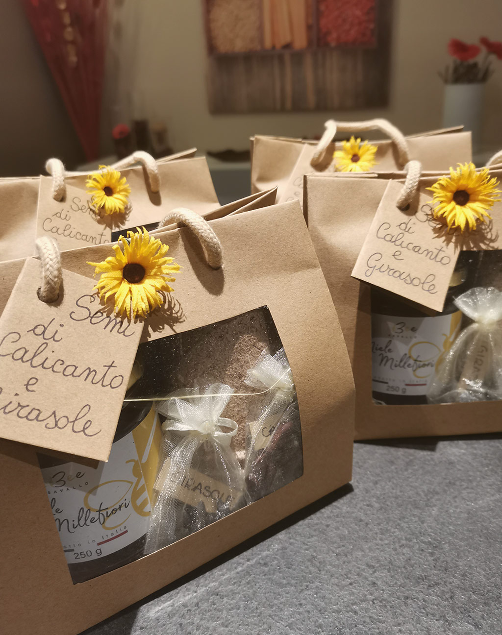 BeeSavallo-confezioni-regalo-con-miele-di-montagna-2